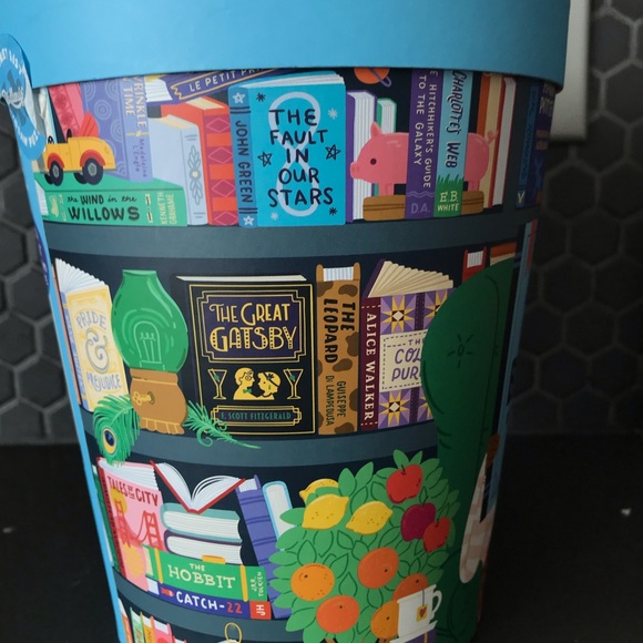 2 puzzles, 1000 pieces each - Picture 8 of 9